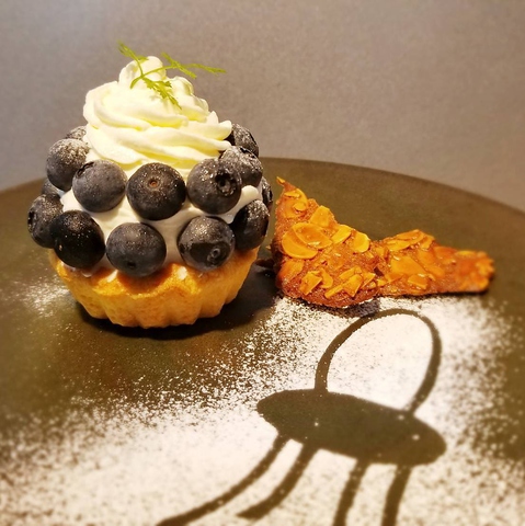 英国アンティーク家具 ペルシャ絨毯 Cafe Windsor Lumos Fukuoka カフェ スイーツ のメニュー ホットペッパーグルメ