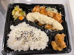 数量限定焼鳥屋のお弁当