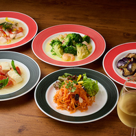 前菜からメイン料理までシェフ自慢の料理をご提供