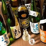 いろいろなお酒を楽しんでもらいたい…そんな思いで、とよ蔵では小徳利でご提供させて頂いております