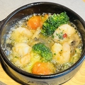 料理メニュー写真 海老とブロッコリーのアヒージョ（バゲット2個付き）