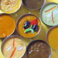 種類豊富な本格カレー♪