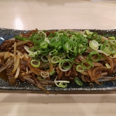 牛焼肉炒め/馬トロユッケ 各