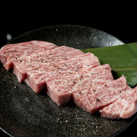 厳選された新鮮なお肉はご飯やお酒のお供にもピッタリ♪