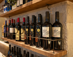 各地のワインを取り揃えてます！