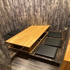 串焼きバル ぱくしー 弁天町店の雰囲気2