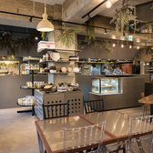 友安製作所Cafe&Dining博多の雰囲気3