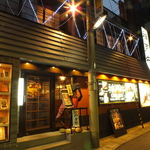 数多くチャンピオン牛を排出している中西牧場直送の『神戸牛』が食べられるお店