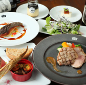 【シェフおすすめ！オーガニックコース】魚介・お肉料理が当日選べる1番人気の「レギュラーコース4180円(税込)」など、飲み放題付きコースもご用意しております。