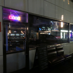 BAR LUCE バールーチェ 関内の外観2