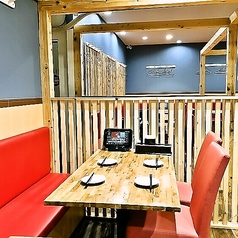 テーブル席になります。２～４名様にご利用頂けます！！