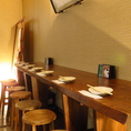 カウンター席は5名様までお座りいただけます！壁に向かい合う形となるので、周りを気にすることなくゆったりとお食事が楽しめます♪