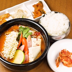 韓国料理 韓流館 新橋店のおすすめランチ1
