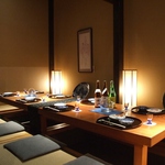 落ち着いた店内は接待や大切なお集まりなどに最適。
