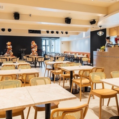 Awakening Cafe Tokyo アウェイクニングカフェトウキョウの雰囲気1