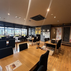 店舗貸切は最大26名様まで対応可能。会社のご宴会や親族の集まりなど、プライベートな空間で気兼ねなくお楽しみいただけます。人数やご予算に応じたコースもご相談可能です。