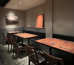 テーブル席10席