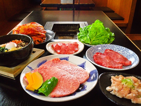 岐阜県産の肉にこだわりあり！親子三代続く老舗の炭火焼肉店！
