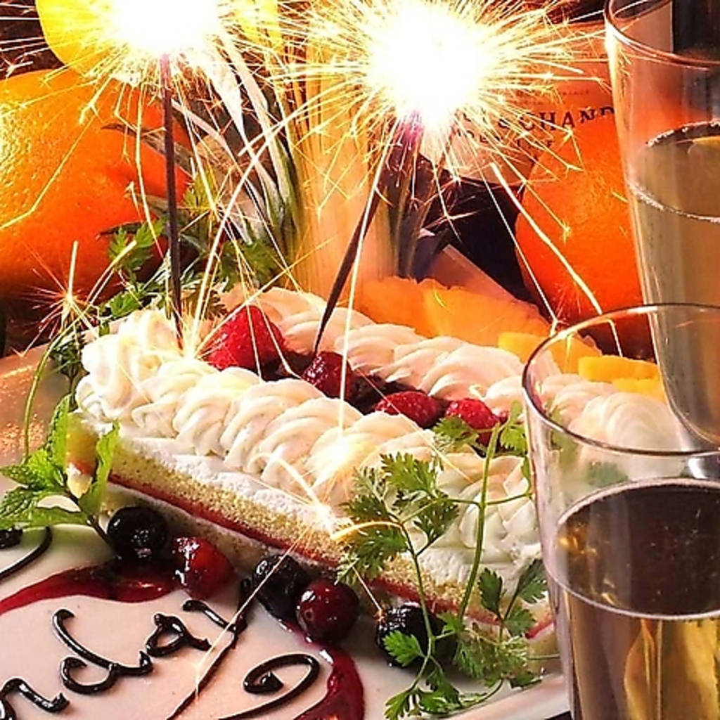 オシャレで落ち着いた空間で美味しいお料理とご一緒に楽しいひと時をお過ごしください・・・