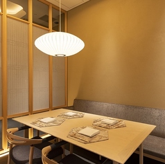 半個室でのご用意　女子会にオススメでございます