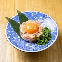 鶏の塩ダレユッケ