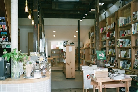 Touten Bookstore 金山 カフェ スイーツ ネット予約可 ホットペッパーグルメ