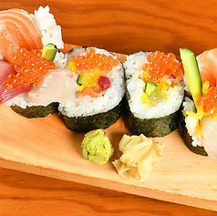 一口で感じる海の幸の贅沢。豊富なメニューをご用意！