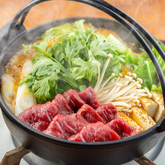さくら肉を使用したすき焼き風さくら鍋の写真