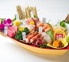 ごうと言えば舟盛り！まるで宝船の鮮魚のお刺身盛合せ！