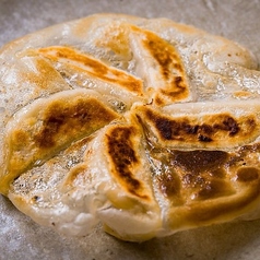 羽付きにんにく餃子