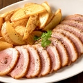 料理メニュー写真&nbsp;ダニングバーならではのお酒に合う特製料理が多数！