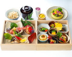 お米と小鉢 ごえんだまのコース写真