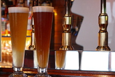 季節の４種類のクラフト生ビールや瓶クラフトも豊富に取り揃えています。