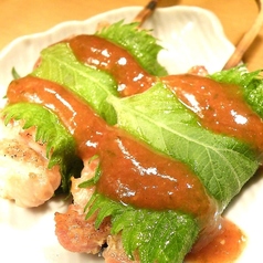 特製梅肉のしそ巻き　1串