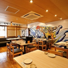 席をつなげて、最大48名様まで対応可能。詳細は店舗までお問い合わせください。