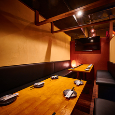 扉付き完全個室居酒屋＆食べ放題 焼き鳥キング 新宿店の特集写真