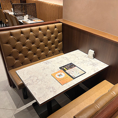 お仕事のお打ち合わせや会社帰りのお食事などにも、どうぞお気軽にご利用ください。