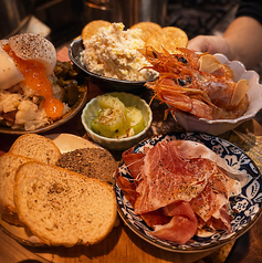 【全席喫煙可】汁パスタと小皿料理大衆洋酒場ニャンコの写真