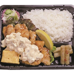 和くらの人気メニューが揃ったお弁当！