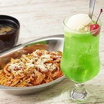 気軽にさくっと楽しめる大衆食堂です★ランチ利用から会社帰りのサク飲みなど幅広いシーンに◎