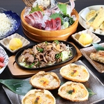 新宿駅徒歩2分！炭火焼き鳥が食べ放題の居酒屋！お席で喫煙可