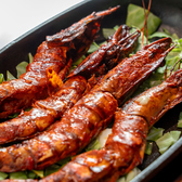 お酒のおつまみにピッタリのアラカルトメニューも豊富にご用意！チキンやシュリンプのご賞味ください☆