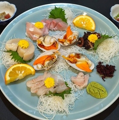 旬なお魚を存分に楽しめるお刺身をご用意いたします。