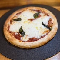 お手軽お食事メニュー多数ご用意！