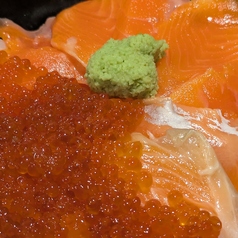 極上の海鮮丼が各種テイクアウトOK！！