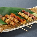 料理メニュー写真 鳥串五本盛り合わせ