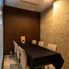 【4～7名様】　限定1部屋！周りを気にせずプライベート空間でお過ごしいただける【個室】もございます！特別な時間をお過ごしください♪万が一スペースが狭い場合はお気軽にお声掛けください。