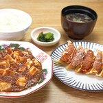 リーズナブルでボリューム満点のランチ！定食はご飯大盛り・特盛無料となっております♪