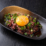 熊本県産馬肉の桜ユッケ 1,078円