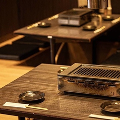 掘りごたつ6名様×1、4名様×3